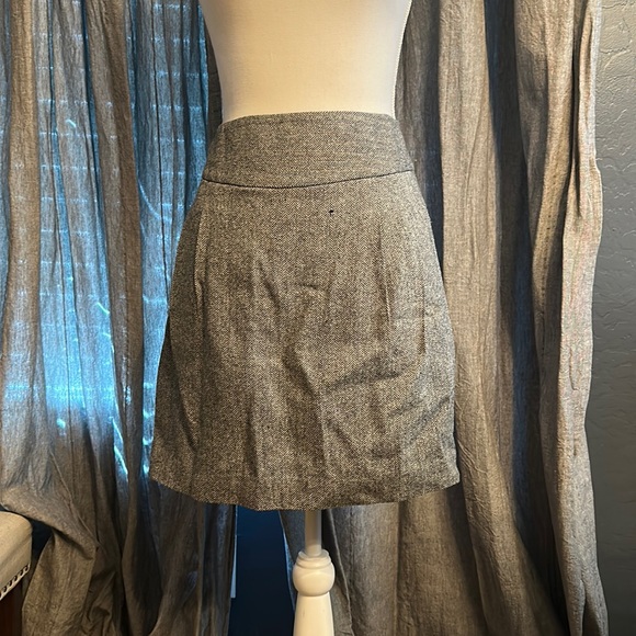 LOFT Dresses & Skirts - The loft skirt